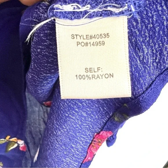 Skies Are Blue Floral Blouse Casual Long Sleeve Blue Shirt Women’s Size Medium - Picture 8 of 12